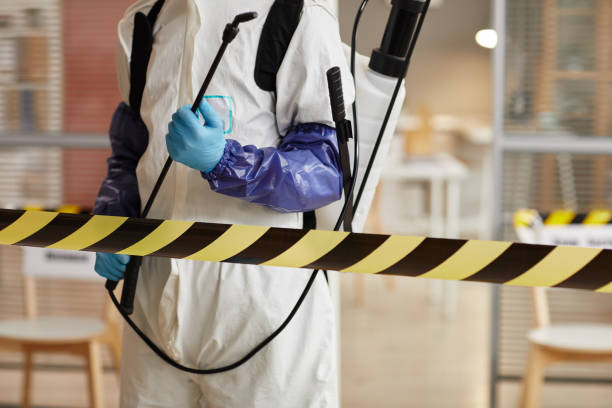 Professional Trauma Scene Cleanup technician working in Leigh, NE